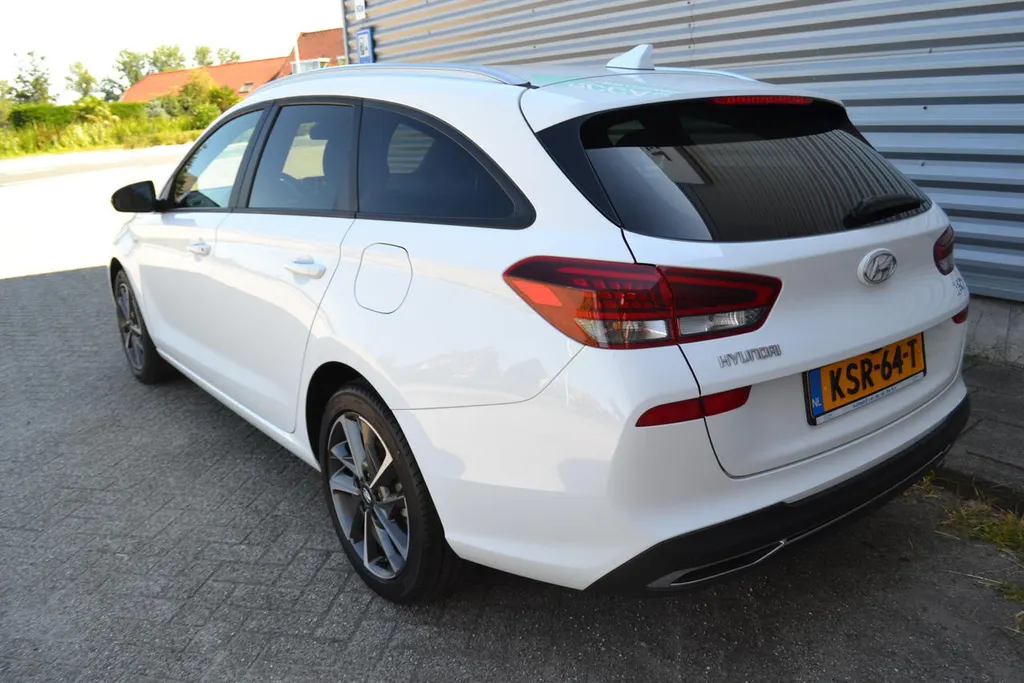 Hyundai i30 1.5 T-GDI MHEV COMFORT SMART