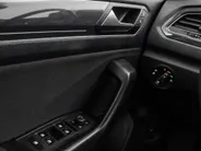 Volkswagen T-Roc 1.5 TSI 150pk DSG Sport · Camera · ACC · Alarmklasse 3 · Apple/Android Car Play · Verkeersbord Detectie · Elek. Inklapbare Spiegels ·