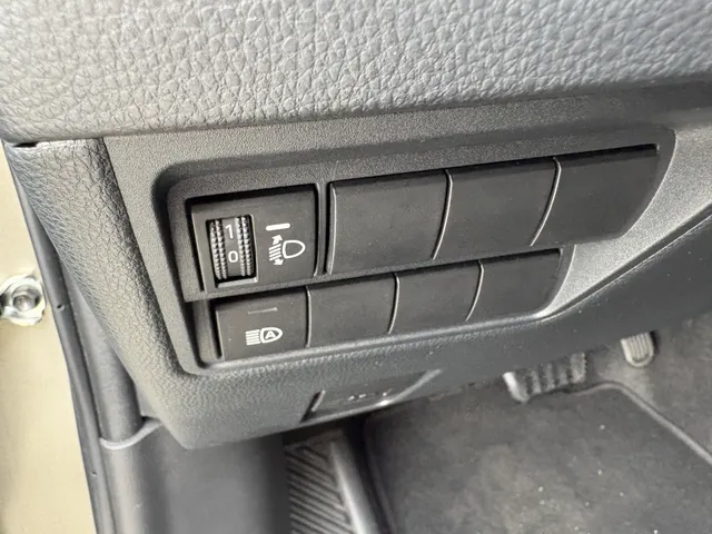 Toyota Yaris Cross 1.5 Hybrid Explore | Stoelverwarming | Parkeersensoren