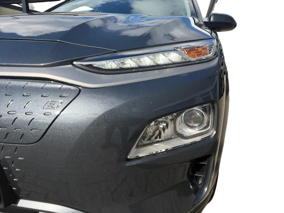 Hyundai Kona EV Fashion Design 39 kWh | Zeer nette auto | Dealer onderhouden | SOH 89,7% | Zeer compleet | Stoel & stuurverwarming | Apple Carplay / Android Auto |