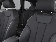 Audi A4 Avant 35 TFSI 150pk S edition Competition · Trekhaak · Camera ·  Stoelverwarming · Apple/Android Car Play · Adaptive Cruise Control ·  Clima · Drive select · Leder/Stof · Garantie t/m 23-07-2028 of 100000km.