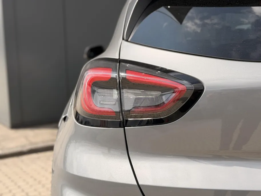 Ford Puma 1.0 EcoBoost Hybrid 125PK ST-Line X WINTER PACK I DRIVER ASSISTANCE PACK I FULL LED-KOPLAMPEN I APPLE CARPLAY / ANDROID AUTO I
