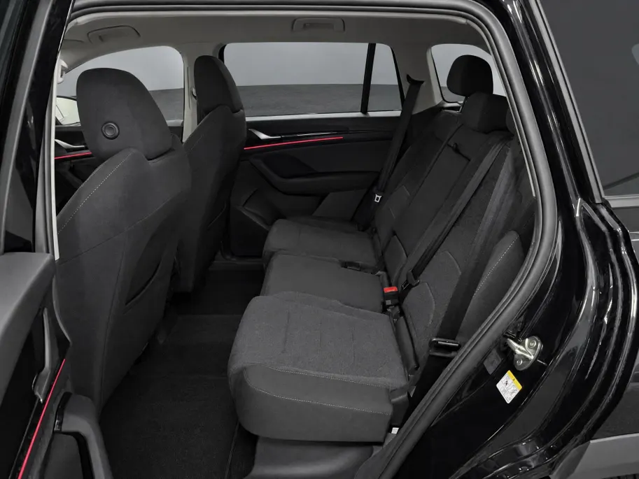 Škoda Kodiaq 1.5 TSI 204pk DSG PHEV Business Edition · SOH 100% · Camera · Wegklapbare Trekhaak · Apple/Android Car Play · Elek. Voorstoel · Elek. Achterklep · 19'' Inch · Garantie t/m 01-07-2029 of 100.000km