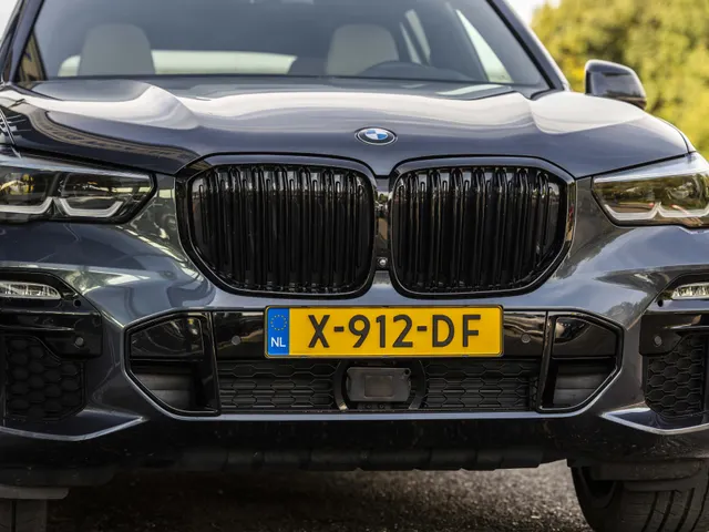 BMW X5 xDrive45e High Executive M-Sport / panoramadak / massage / stoelverkoeling