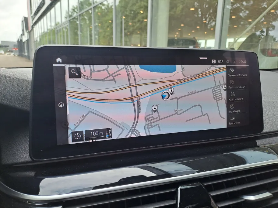 BMW 5 Serie Touring 530e xDrive M SPORT | Pano | Harman Kardon | 360 Camera | Head up | Elektrisch Wegklapbare Trekhaak | Voorstoelen verwarmd | Navigatie | Apple Carplay/Android Auto | Leer