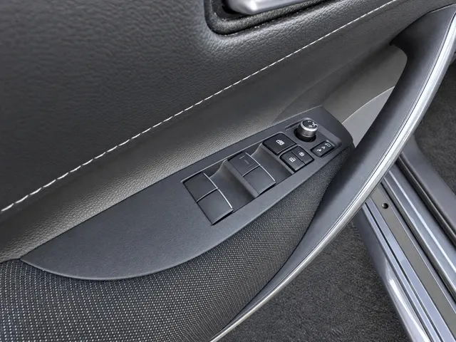 Toyota Corolla Touring Sports Hybrid 140 Active | Stuur en Stoelverwarming | LED
