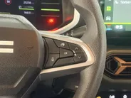 Dacia Spring Extreme 65PK 26.8 kWh Automaat | Snel Laden 40kW | Apple Carplay/Android Auto | Camera | Parkeersensoren Achter | Cruise Control | Navigatie | USB C | Bluetooth |