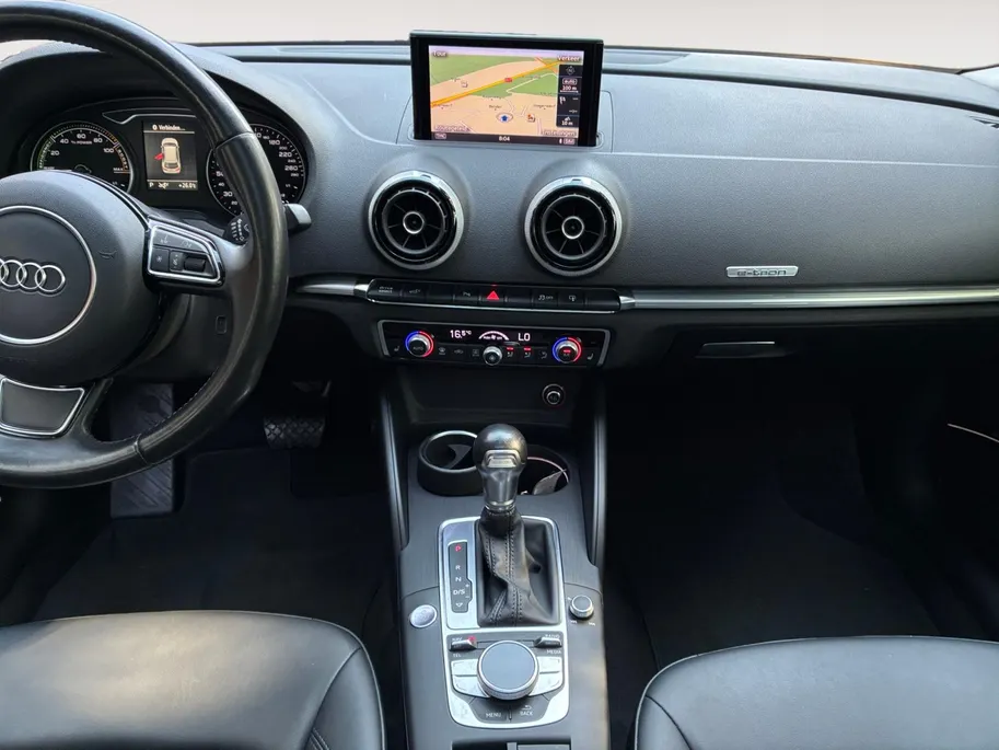 Audi A3 Sportback 1.4 e-tron Pro Line plus