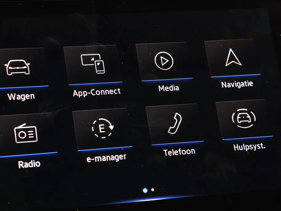 Volkswagen Tiguan 1.4 TSI eHybrid 245pk DSG Life Business · Camera · Inklap. Trekhaak · Stuur- & Stoelverwarming · Parkeerassistent · Apple/Android Car Play ·
