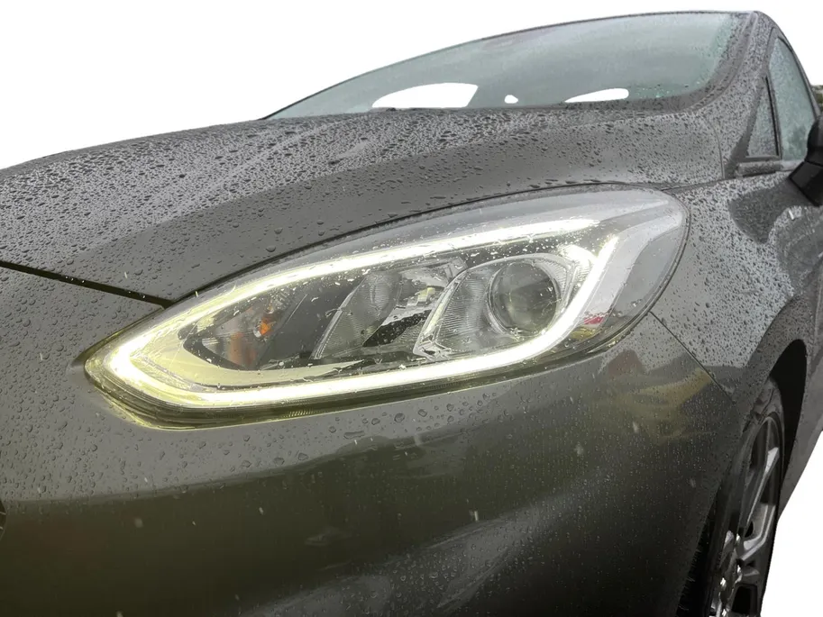 Ford Fiesta 1.0 EcoBoost ST-Line |Apple Carplay/Android Auto|lichtmetalen velgen 17'| Spoiler| Voorruitverwarming|12 maanden Bovag garantie|