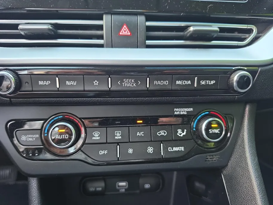 Kia Niro 1.6 GDi Hybrid DynamicLine | Navigatie | Parkeersensoren | Climate control | Trekhaak
