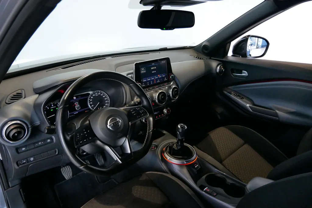 Nissan Juke 1.0 DIG-T N-Connecta *Navi via Carplay*Camera*Climate Control*Trekhaak*Keyless Entry*LM.Velgen*1ste eigenaar!