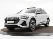 Audi e-tron 55 300kW/408PK S Line 95Kwh · SOH 94,6% · Panoramadak · Leder/Alcantara · 360°Camera + Parkeersensoren · Stoelverwarming ·