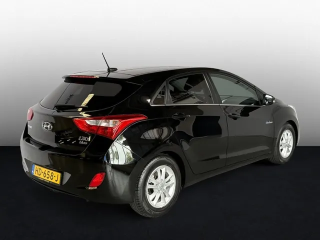 Hyundai i30 1.6 i-Motion Pl. navigatie