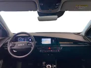 Kia Niro 1.6 GDi Hybrid DynamicPlusLine | Demo | Direct Beschikbaar! | Leder | Schuif/Kantel dak | Navi | Camera | Stoel + Stuurverwarming | Elektr. Achterklep | Head-Up Display |