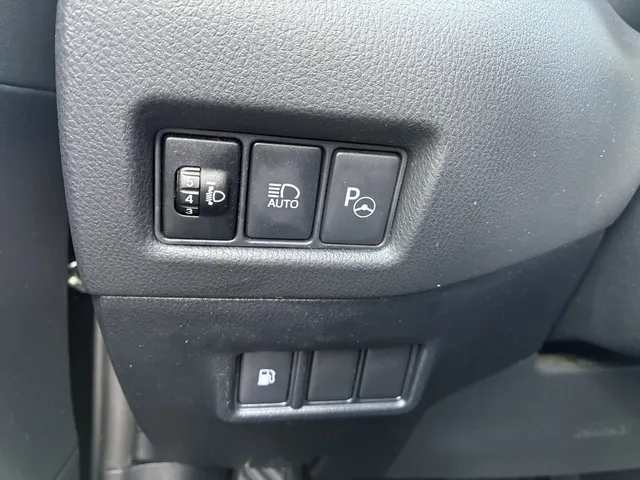 Toyota C-HR 1.8 Hybrid Dynamic | Trekhaak | Stoelverwarming | PDC v/a |