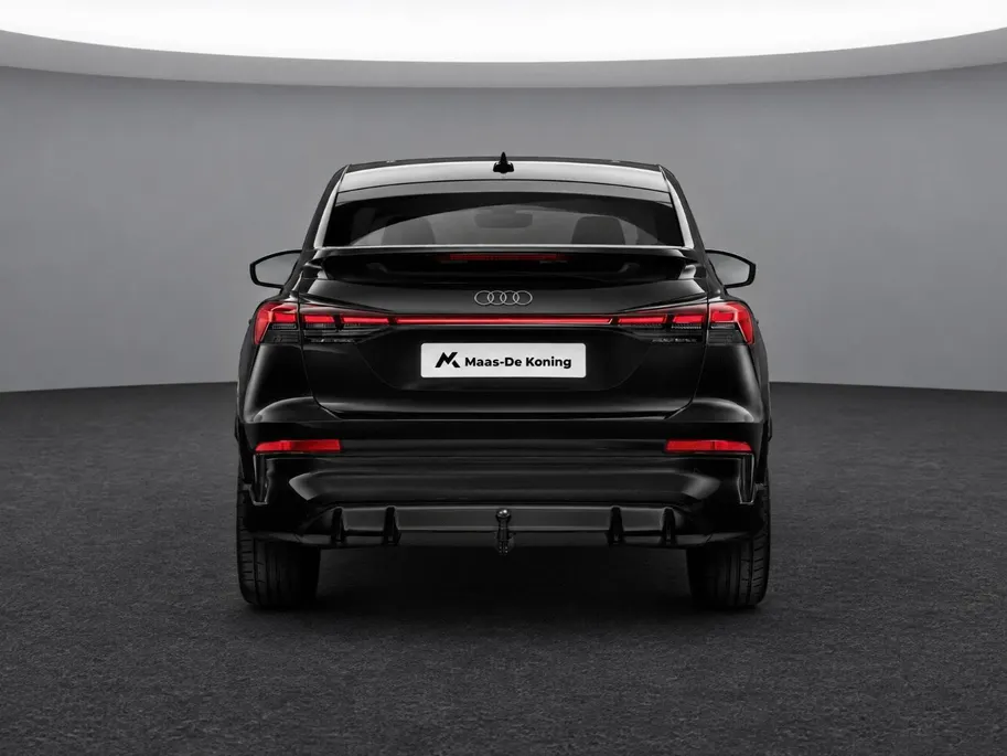 Audi Q4 Sportback e-tron S edition performance 286 PK · Tech plus · Glazen panoramadak · Lederen bekleding