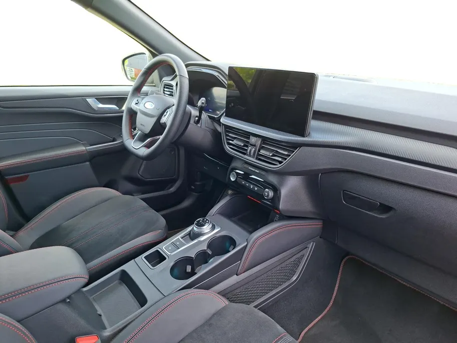 Ford Kuga ST-Line X 243PK | Panoramadak | Winter Pack | El. Trekhaak | Adaptieve Cruise Control | 360graden Camera | BLIS | Half Leder| LED | 2100kg Trekgewicht