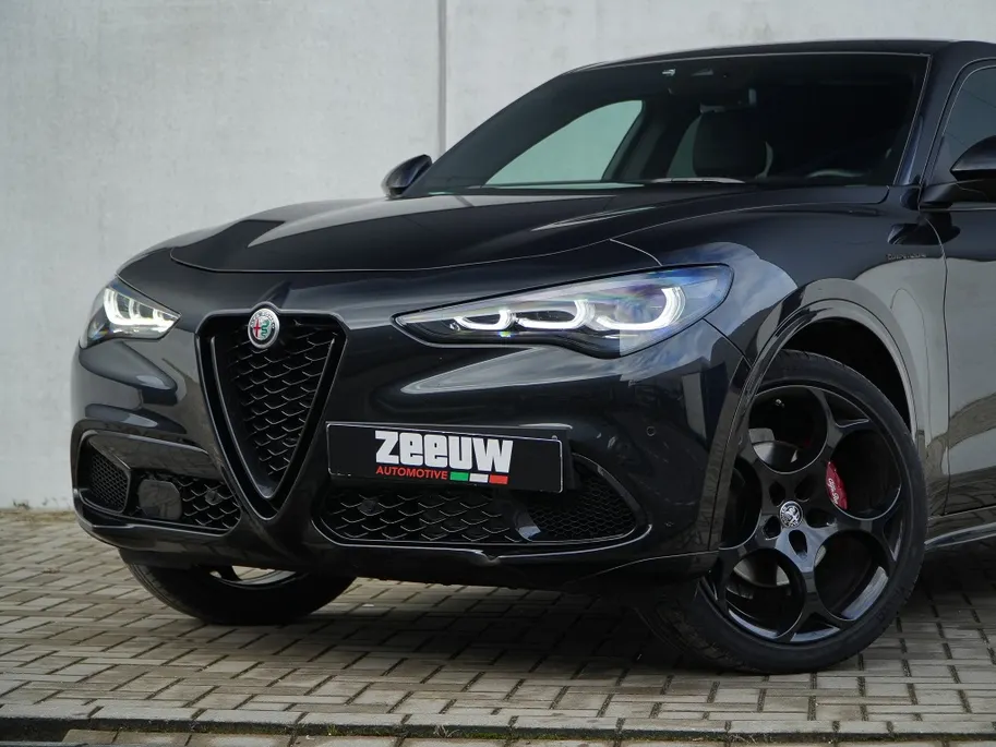 Alfa Romeo Stelvio 2.0 Turbo 280 PK AWD Competizione | Veloce | Pano | Harman | 21'