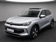 Volkswagen Tiguan 1.5eHybrid 150kW/204PK Life Edition · Panoramadak · Camera + Parkeersensoren · Stoel- & stuurverwarming · Garantie t/m 26-02-2029 of 100000km.