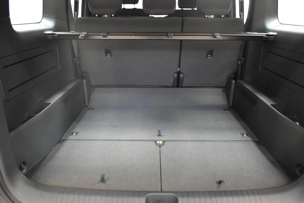 Kia PV5 Passenger 71,2 kWh Plus