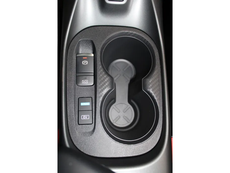 Nissan Juke 1.6 Hybrid N-Connecta | stuurverwarming | Stoelverwarming | Automaat | Achteruitrijcamera | Pdc voor en achter | Cruise controle | Climate Controle | LM wielen | Navigatie | Apple carplay & Android auto |