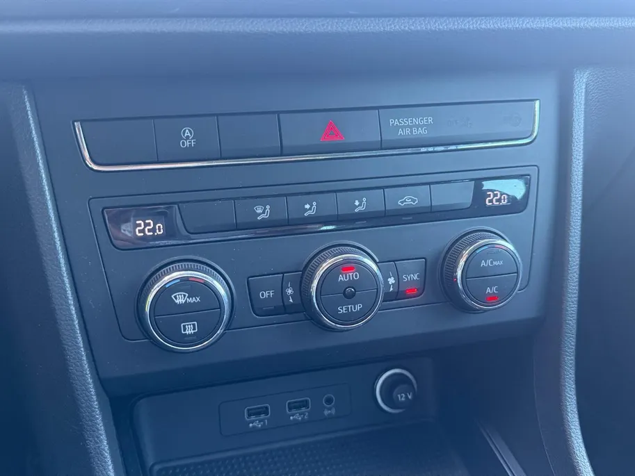 SEAT Ateca 1.0 EcoTSI Style 12 maanden garantie! | Apple carplay/ Android auto | Cruise control | Clima | Camera |
