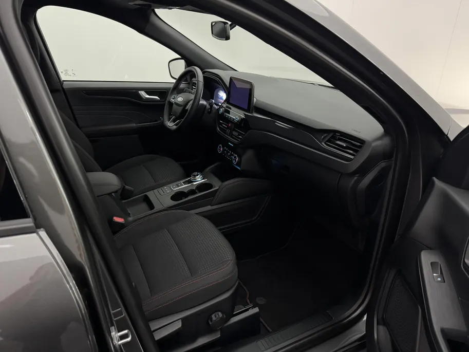 Ford Kuga 2.5 PHEV ST-Line | 225 pk | Winterpack |