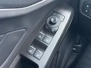 Ford Focus Wagon 1.0 EcoBoost Hybrid ST Line | Winterpack | Apple Carplay/Android Auto | Parkeersensoren | Cruise Control | Climate Control |