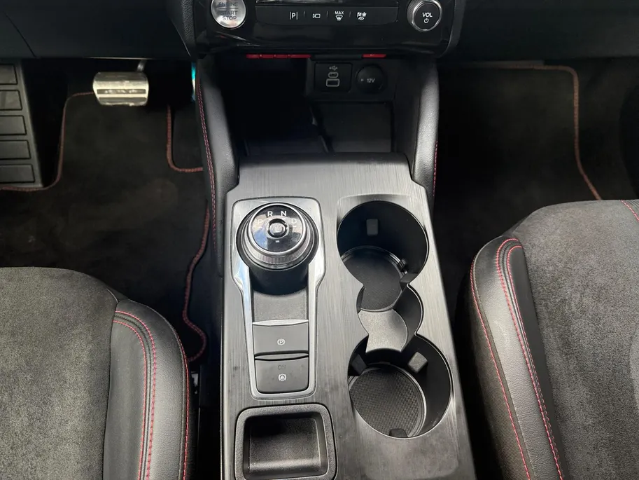 Ford Kuga 2.5 PHEV ST-Line X | Panoramadak | Winter Pack | Elektrische Trekhaak | Driver Assistance Pack | ALL SEASON |