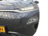 Hyundai Kona EV Fashion 64 kWh | Zeer nette auto | 97,6 % SOH | Navigatie | Head-up display | Achteruitrijcamera | Hoge zit |
