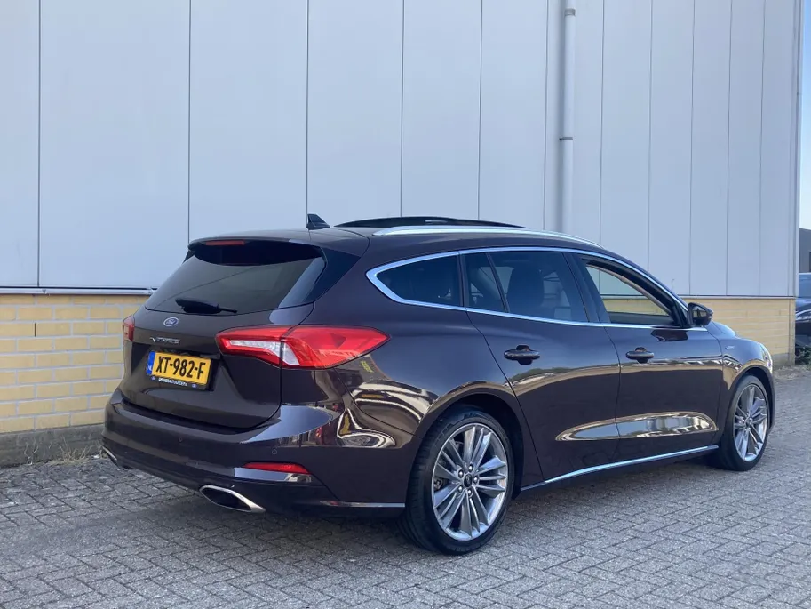 Ford Focus 1.0 EcoBoost 125 pk Vignale Wagon Panoramadak - Design Pack - Winter Pack - Lederen bekleding
