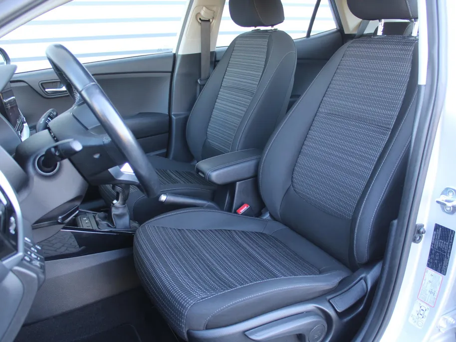 Kia Stonic 1.0 T-GDi MHEV DynamicLine | Navi | Clima | Cruise | Camera | 15' LM | Parkeersensor achter |