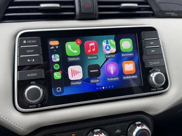 Nissan Micra 1.0 IG-T 92pk N-Design | Trekhaak | Navigatie | BOSE | All Season | Airco | PDC achter