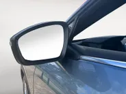 Audi Q4 e-tron 45 quattro Edition 82 kWh |Buitenspiegel(s) automatisch dimmend |Apple Carplay/Android Auto|Cruise control adaptief| Panoramadak|Geluidsimulator|Assistentie Pakket Plus| SOH 100% |