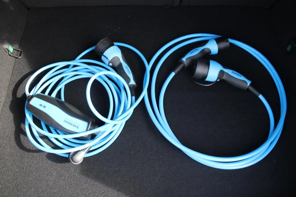 Mazda MX-30 e-SkyActiv EV 145PK Advantage Modern 36 kWh | Stoelverwarming | HUD | Dodehoek detectie | Elek. stoelverstelling | LED | 18' LM | Camera |