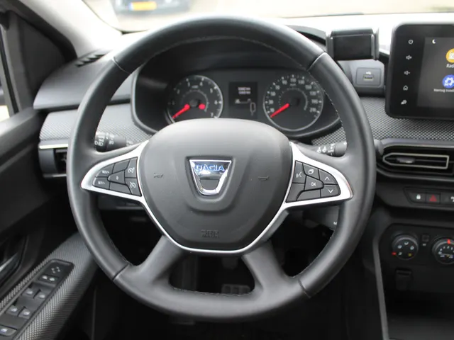 Dacia Sandero 1.0 TCe 100 Bi-Fuel Comfort | airco | cruise control | parkeersensoren