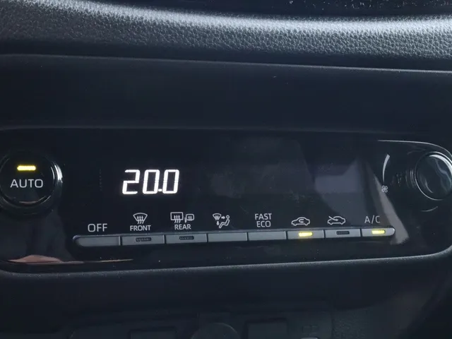 Toyota Aygo X Hybrid 115 pulse | V+A Parkeersensoren | Apple/Anrdoid Carplay |