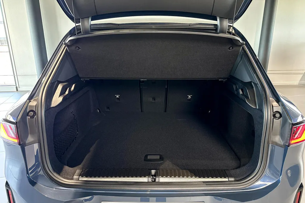 BMW iX3 50 xDrive 113 kWh