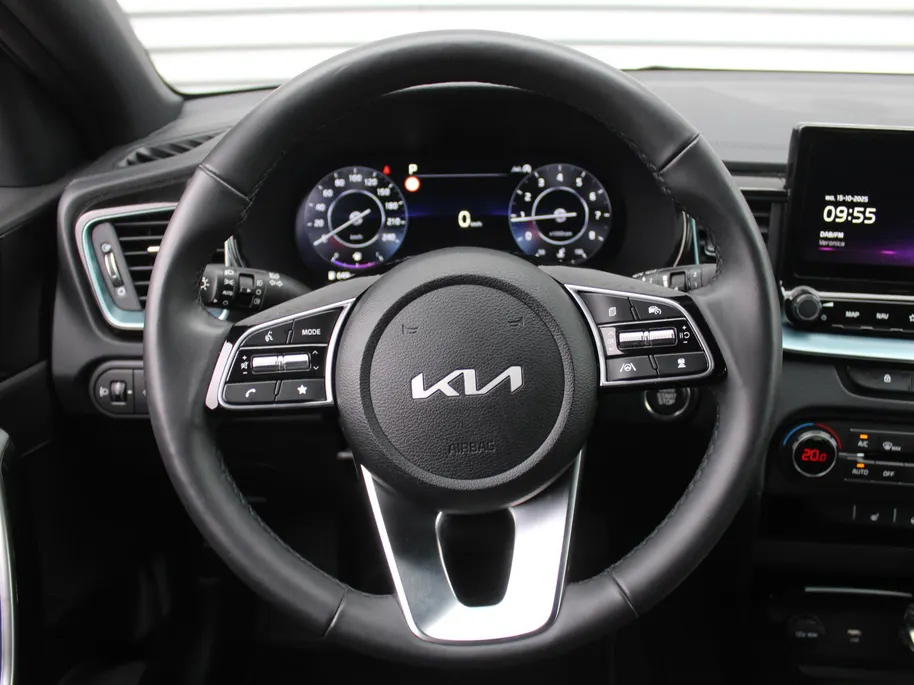 Kia Ceed Sportswagon 1.0 T-GDi MHEV Design Edition | Stuur-/stoelverwarming | Cruise adapt. | Camera | 16' LM | Elek. achterklep | JBL audio | LED |
