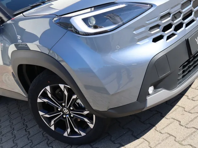 Toyota Yaris Cross 1.5 Hybrid 130 First Editon | Stoel/Stuur Verwarming | Dodehoek Detectie | Carplay