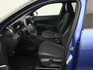 Volkswagen T-Roc 1.5eTsi/150PK R Line First Edition Black Style DSG · Navigatie · 360°Camera + Parkeersensoren · Stoel- & stuurverwarming · Garantie t/m 28-11-2025 · EXTRA INRUILKORTING