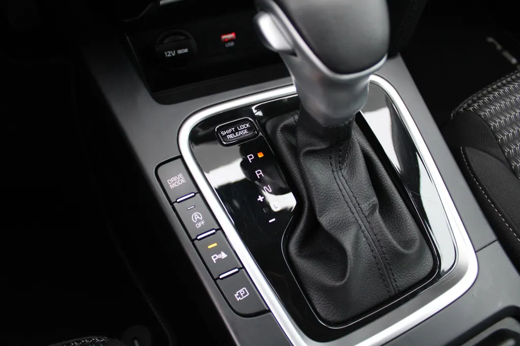 Kia Ceed Sportswagon 1.5 T-GDi MHEV DynamicLine | Navi | Camera | Clima | Cruise | 17' GT-Line velgen | LED | Apple Carplay | Android Auto |