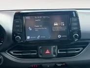 Hyundai i30 1.0 T-GDi MHEV Comfort | Apple Carplay/ Android Auto | Achteruitrijcamera | Climate Control | Parkeersensoren |