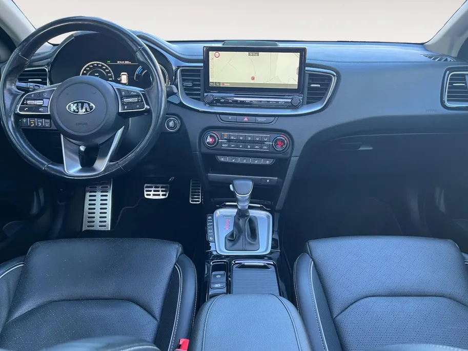 Kia Ceed Sportswagon 1.6 GDI PHEV ExecutiveLine | Stoelverwarming | Stoelverkoeling | Panoramadak | Carplay | Adaptieve Cruise Control | Leder