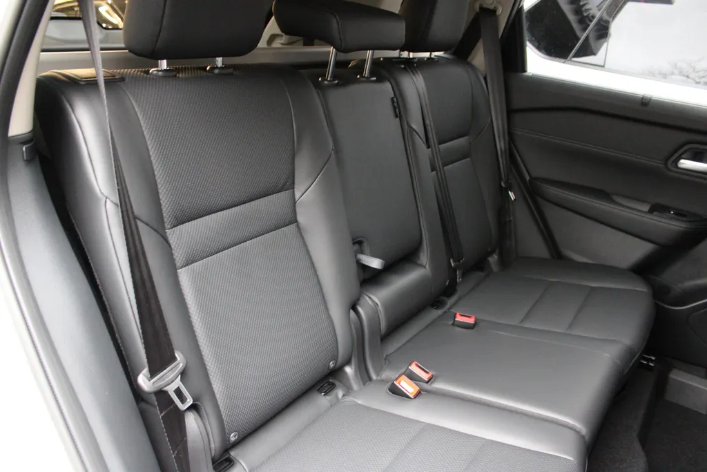 Nissan X-Trail 1.5 e-4orce N-Trek 4WD 7 persoons | €5.500,= VOORRAAD KORTING |
