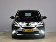 Toyota Aygo 1.0 VVT-i 69pk 5D x-play Cruise 24.000KM!
