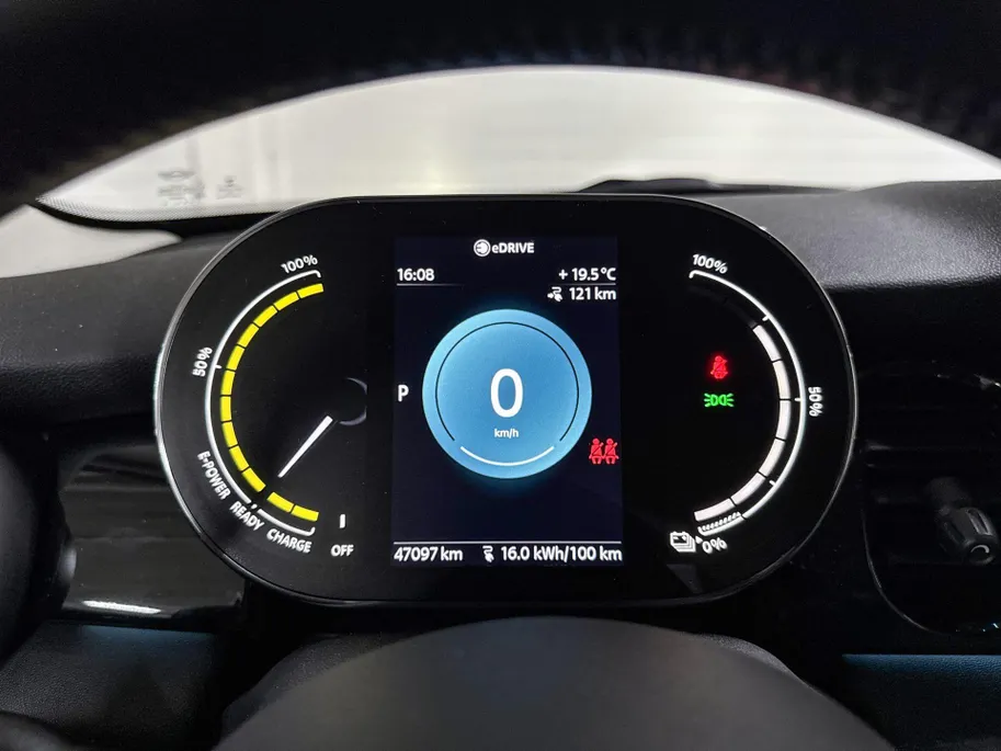 MINI Cooper 3-deurs Electric MINI Yours