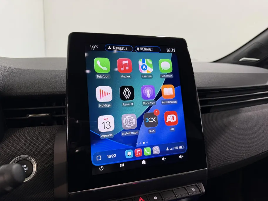 Renault Clio 145PK E-Tech Full Hybrid Esprit Alpine Automaat | Stoelverwarming | 9,3' Navi | Bose Audio | Climate Control | Apple CarPlay/Android Auto | Adaptive Cruise Control | Digital Cockpit | Full LED |