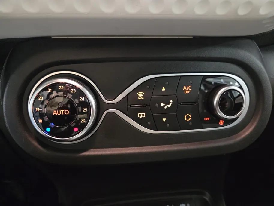 Renault Twingo Z.E. R80 E-Tech Equilibre 22 kWh * Carplay * Cruise Control * 1 Eigenaar * 12 Maanden Bovag Garantie *